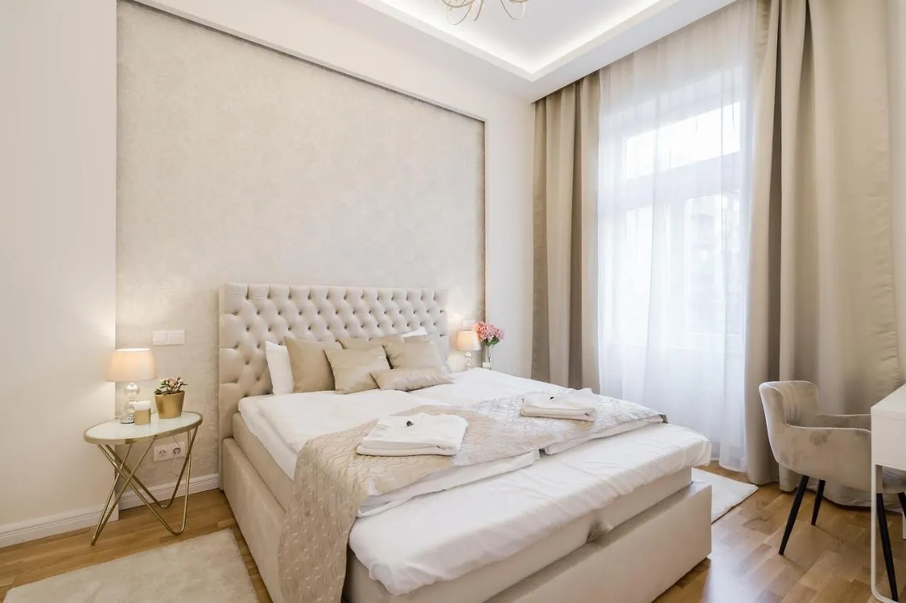 Bpr Etienne Charming Apartment Budapest 0*,  Magyarország
